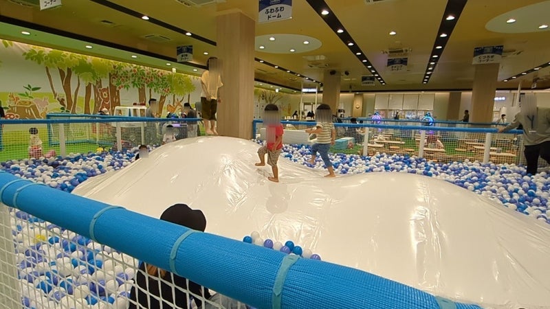 kids land US  Izumi ball pool