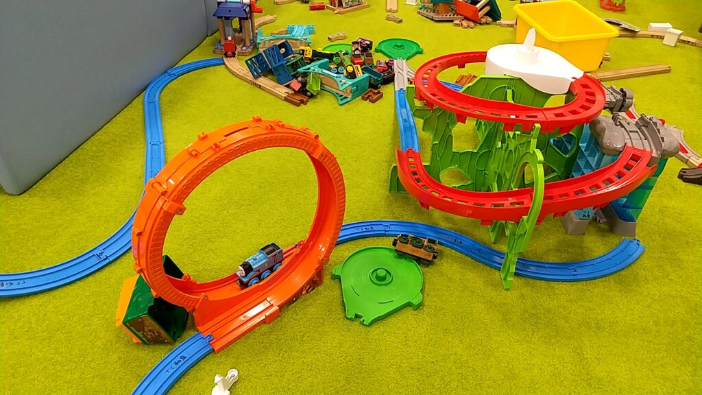 Thomas Station Toy Play