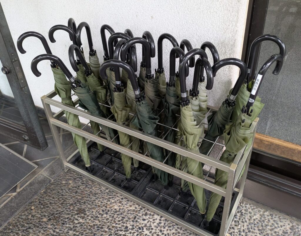 Kuboso_umbrella stand