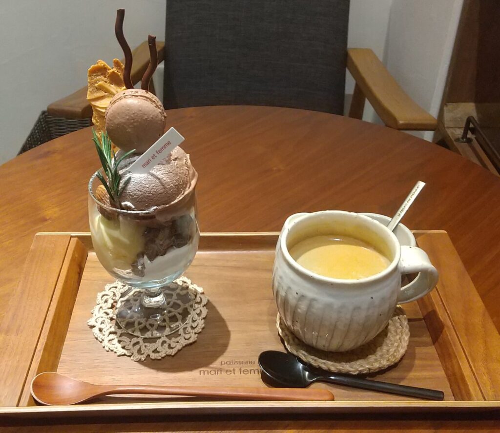 chocolate-parfait-and-coffee
